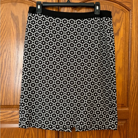 Talbots Knit Skirt Size 8P EUC - Picture 1 of 5